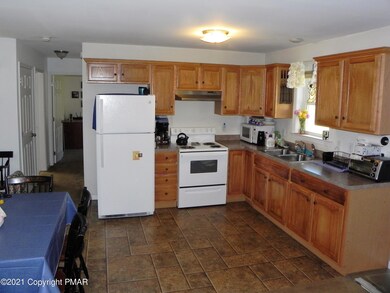 367 Henrys Crossing Rd, Cresco, PA 18326 - photo 6