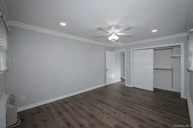 37 Elliott Place unit 37-1B, Smithtown, NY 11787 - photo 7