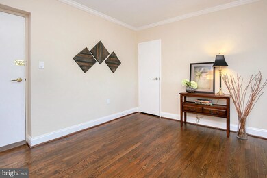 Stratton House unit 405, Arlington, VA 22204 - photo 2