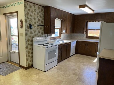 10685 S Hwy M, Augusta, WI 54722 - photo 4