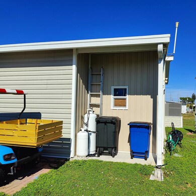 325 Sonnet Ln, North Fort Myers, FL 33903 - photo 6