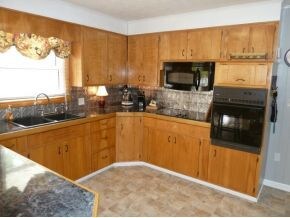 Beautiful oak cabinets