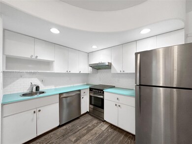 901 Euclid Ave unit 7, Miami Beach, FL 33139 - photo 5