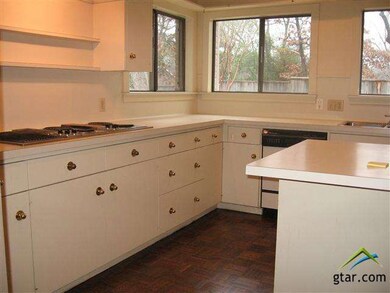 1016 Troup Hwy, Tyler, TX 75701 - photo 7