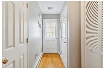 65 Camden St unit 1, Lynn, MA 01905 - photo 6