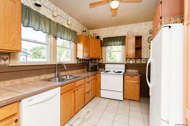 341 Taylor Ct, Troy, NY 12180 - photo 7