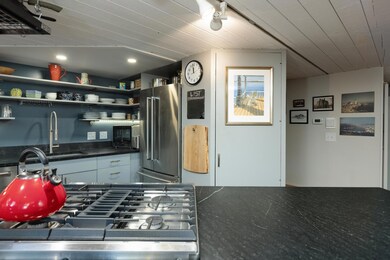 22 Carroll St._W5_012