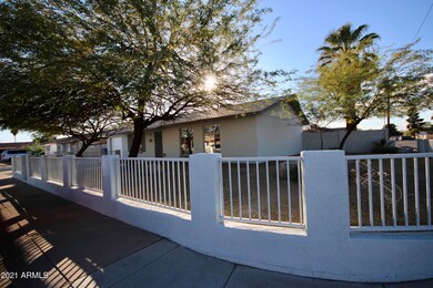 3072 N 42nd Ln, Phoenix, AZ 85019 - photo 6
