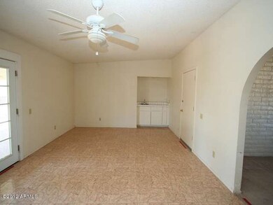 4215 N Montezuma Dr, Eloy, AZ 85131 - photo 7