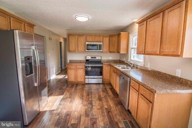 101 Massanutten St, Edinburg, VA 22824 - photo 7