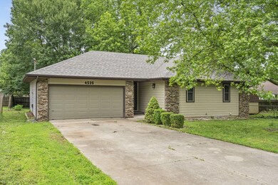 4535 W La Casa