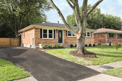 9216 Pagoda Dr, Louisville, KY 40229 - photo 2