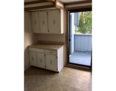 837 E 2nd St unit 2, Boston, MA 02127 - photo 2