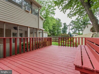 12509 Sir Walter Dr, Glenn Dale, MD 20769 - photo 5