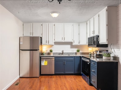 5208 Bethany Dr, Charleston, WV 25313 - photo 4