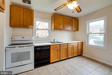 2915 Williamsburg Ct, Woodbridge, VA 22191 - photo 6