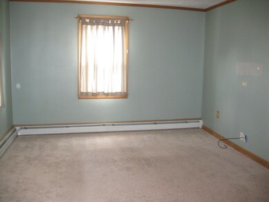 17 Snowden St, Kingston, PA 18704 - photo 4