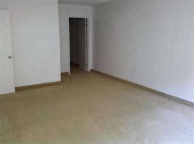 1029 Pleasant St unit 34, Worcester, MA 01602 - photo 3