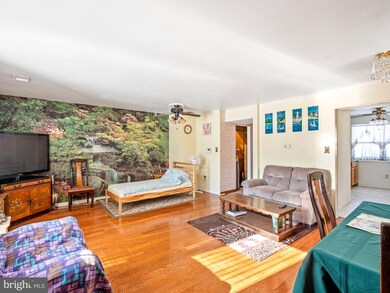 7615 Lotus Ct, Laurel, MD 20707 - photo 4