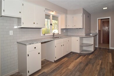 31 Wilmarth Rd, Chepachet, RI 02814 - photo 5