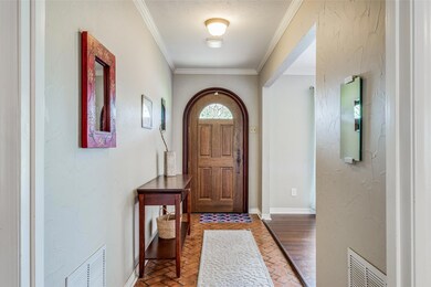 6105 Glennox Ln, Dallas, TX 75214 - photo 3