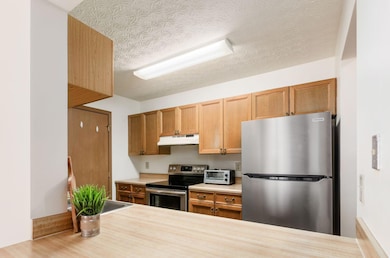 3941 Karl Rd unit 321, Columbus, OH 43224 - photo 7