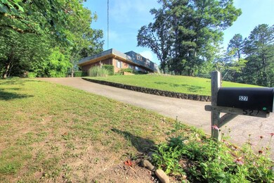 527 Oak Crest Ln (1)