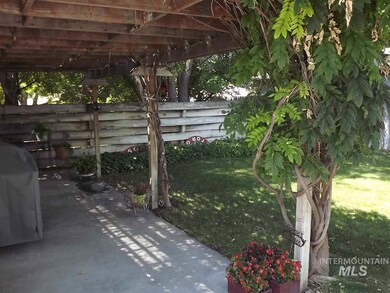 719 S Chestnut St, Nampa, ID 83686 - photo 3