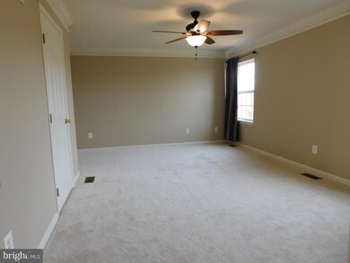 10947 Southcoate Village Dr, Bealeton, VA 22712 - photo 7