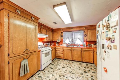 206 Lynn St, Chauvin, LA 70344 - photo 4