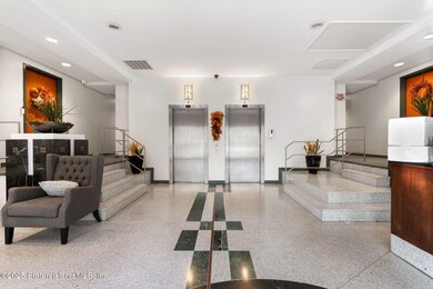 3-web-or-mls-7RV00314