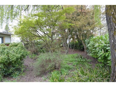 611 6th St, Lafayette, OR 97127 - photo 2