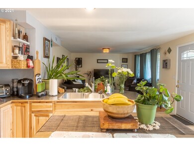 1318 SW 3rd Place, Pendleton, OR 97801 - photo 3