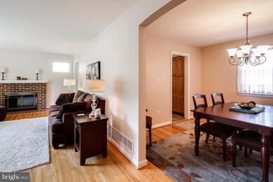 7929 James Ave, Ellicott City, MD 21043 - photo 5