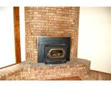 907 N Wren Dr, Rogers, AR 72756 - photo 3