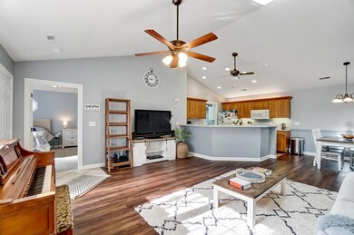 006-great room - kitchen