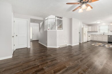 W_390_Shawnee_Loop_S-009