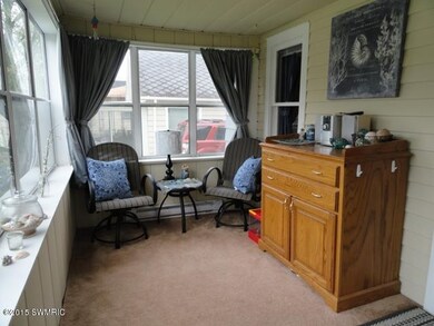 3737 Colby screen porch