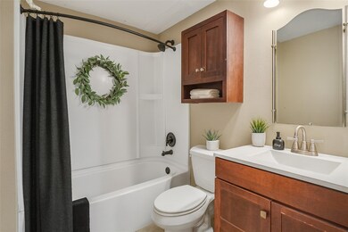 2300 Balsam Dr unit G206, Arlington, TX 76006 - photo 4