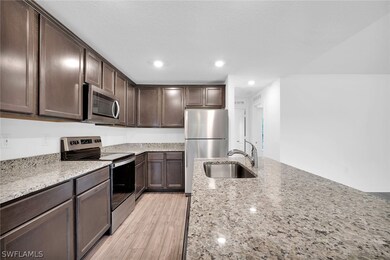 193 Yager Cir, Fort Myers, FL 33913 - photo 6