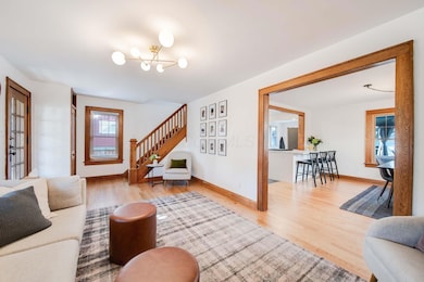 809 S Cassingham