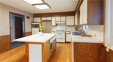 911 NW 10th St, Blue Springs, MO 64015 - photo 6