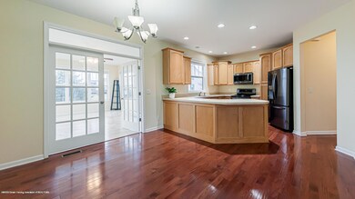Dining/Kitchen