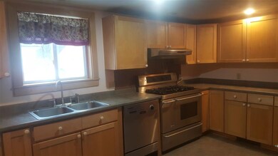 626 Summer St, Saint Johnsbury, VT 05819 - photo 7