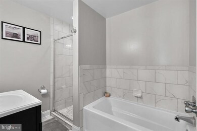 9716 Lake Pointe Ct unit 201, Upper Marlboro, MD 20774 - photo 2