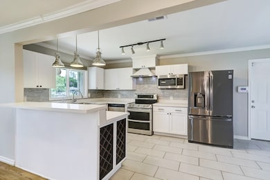 3743 Odin Ct, Houston, TX 77021 - photo 2