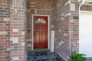 4508 Stonebridge Dr, Pearland, TX 77584 - photo 2