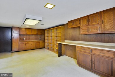 1303 Stratwood Ave, Oxon Hill, MD 20745 - photo 7