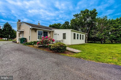 157 W 2nd St, Red Hill, PA 18076 - photo 3