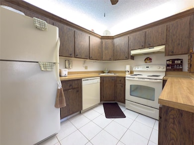 329 Knotty Pine Cir unit C-2, Greenacres, FL 33463 - photo 5